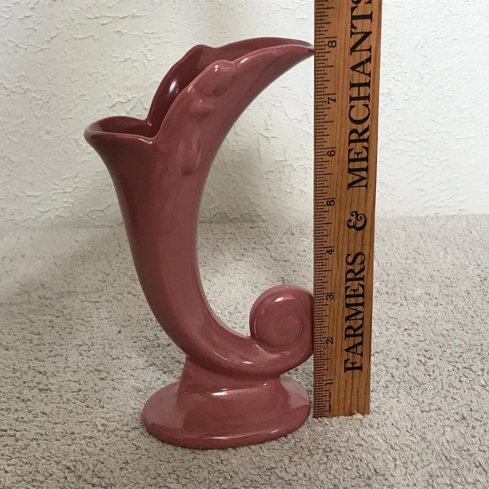 Cornucopia Ceramic Pottery Vase Pink Mauve 8